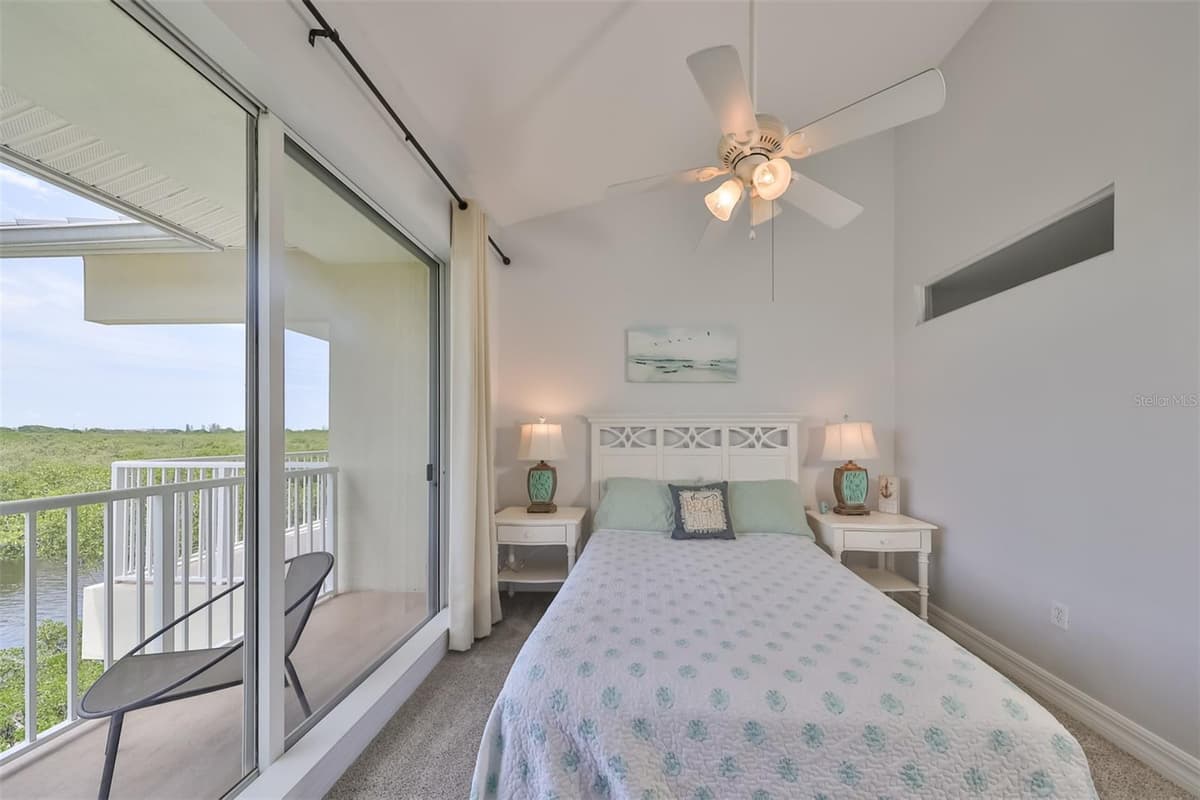 3226 MANGROVE POINT DRIVE — photo 16 of 38