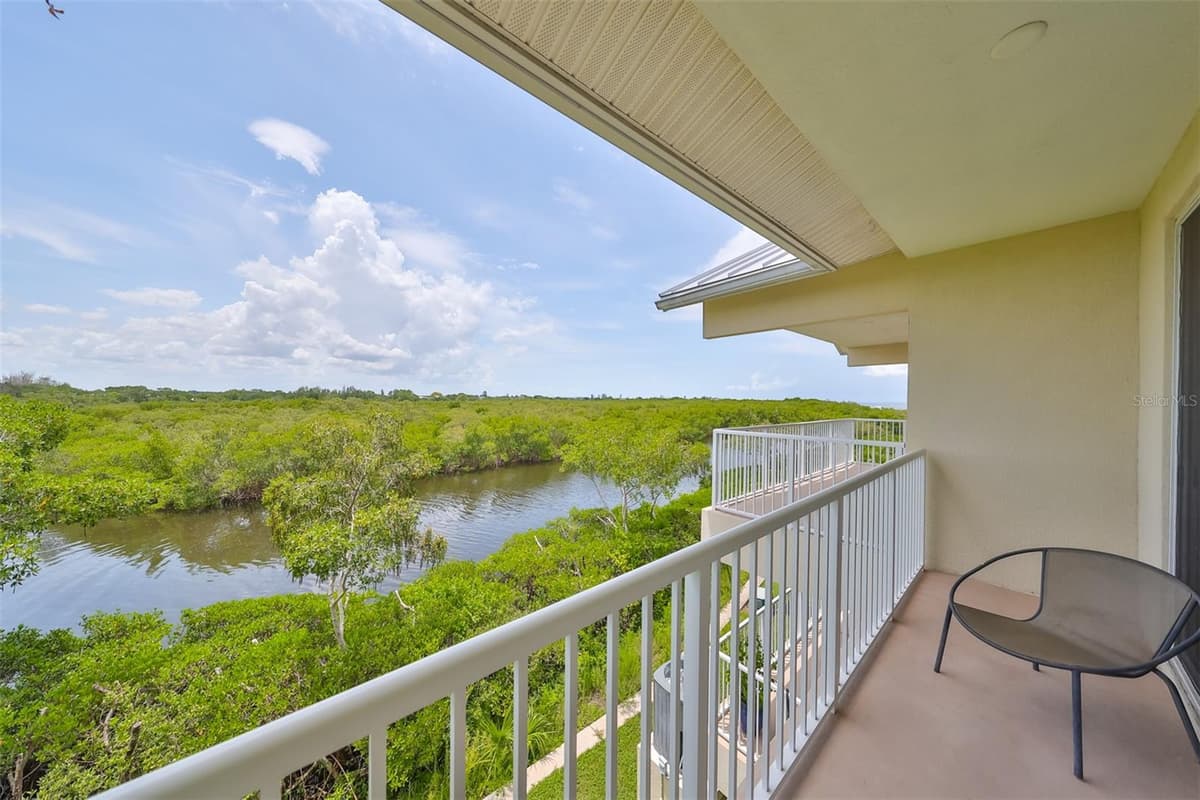 3226 MANGROVE POINT DRIVE — photo 17 of 38