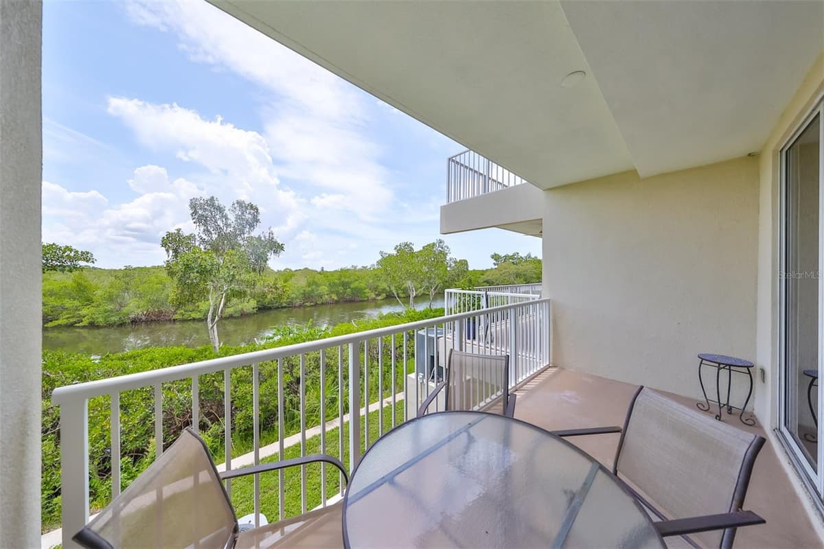 3226 MANGROVE POINT DRIVE — photo 24 of 38