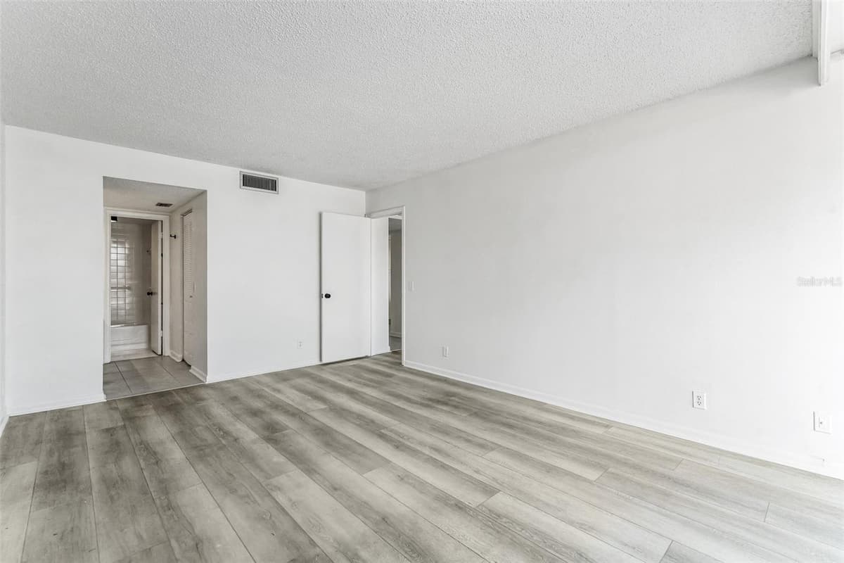 6219 PALMA DEL MAR BOULEVARD — photo 18 of 37