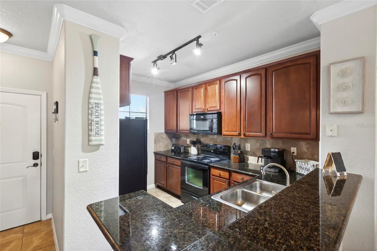 901 CHARO PARKWAY — photo 10 of 47