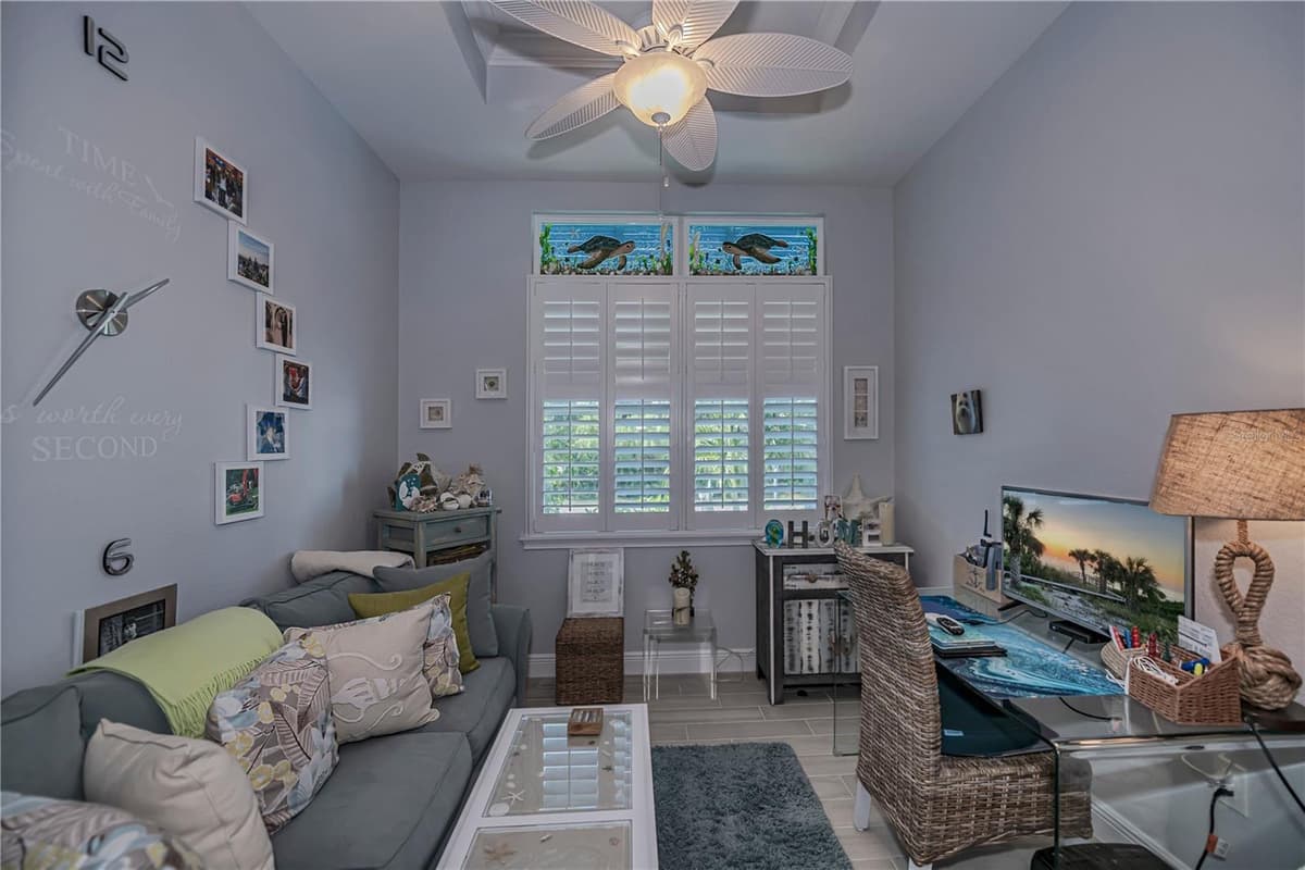 10136 AMY TERRACE — photo 4 of 14