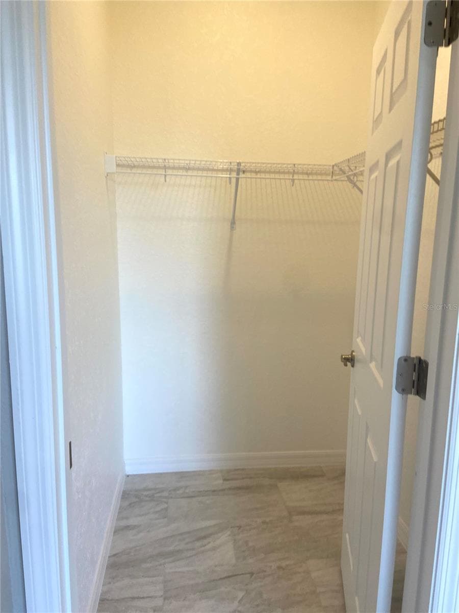 4229 ELSON AVENUE — photo 12 of 23