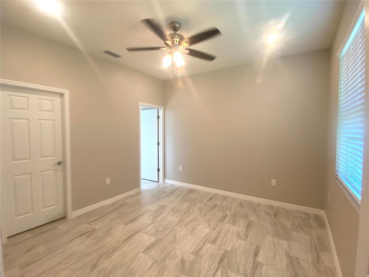 4229 ELSON AVENUE — photo 13 of 23