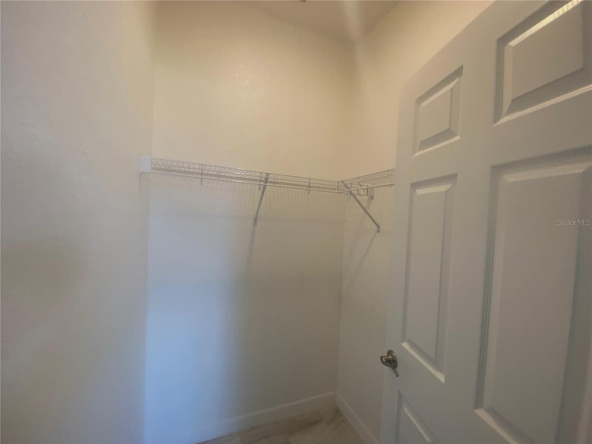 4229 ELSON AVENUE — photo 17 of 23