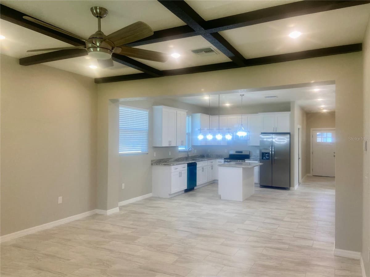 4229 ELSON AVENUE — photo 4 of 23