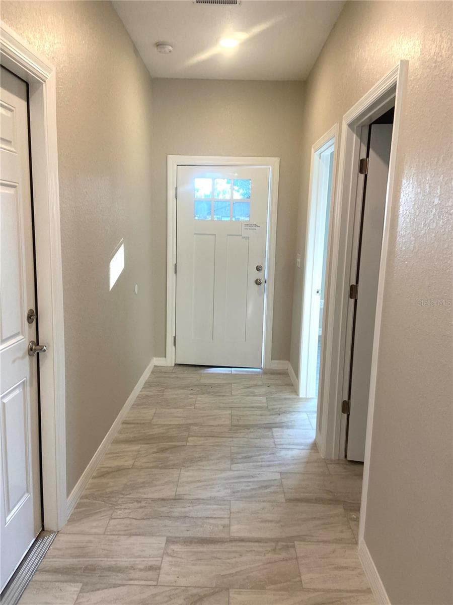 4229 ELSON AVENUE — photo 5 of 23