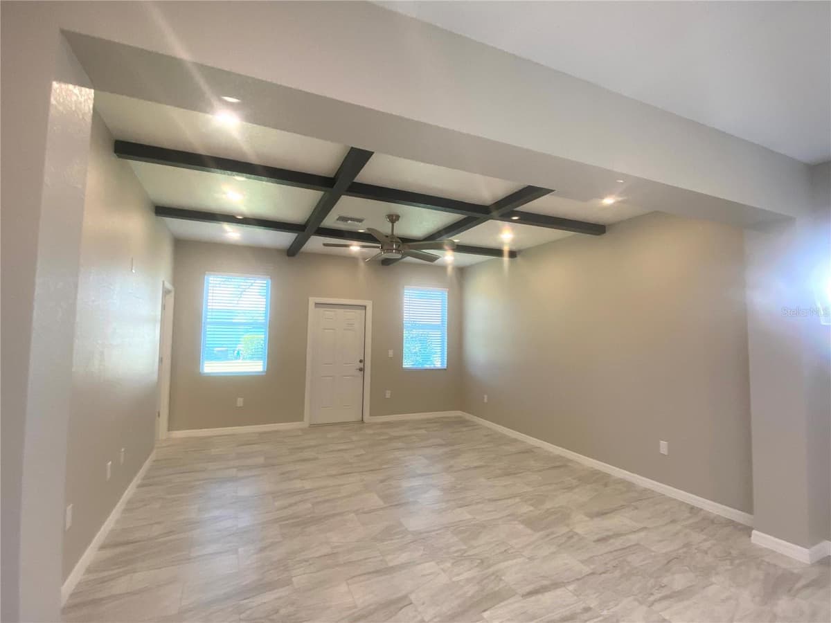 4229 ELSON AVENUE — photo 11 of 23
