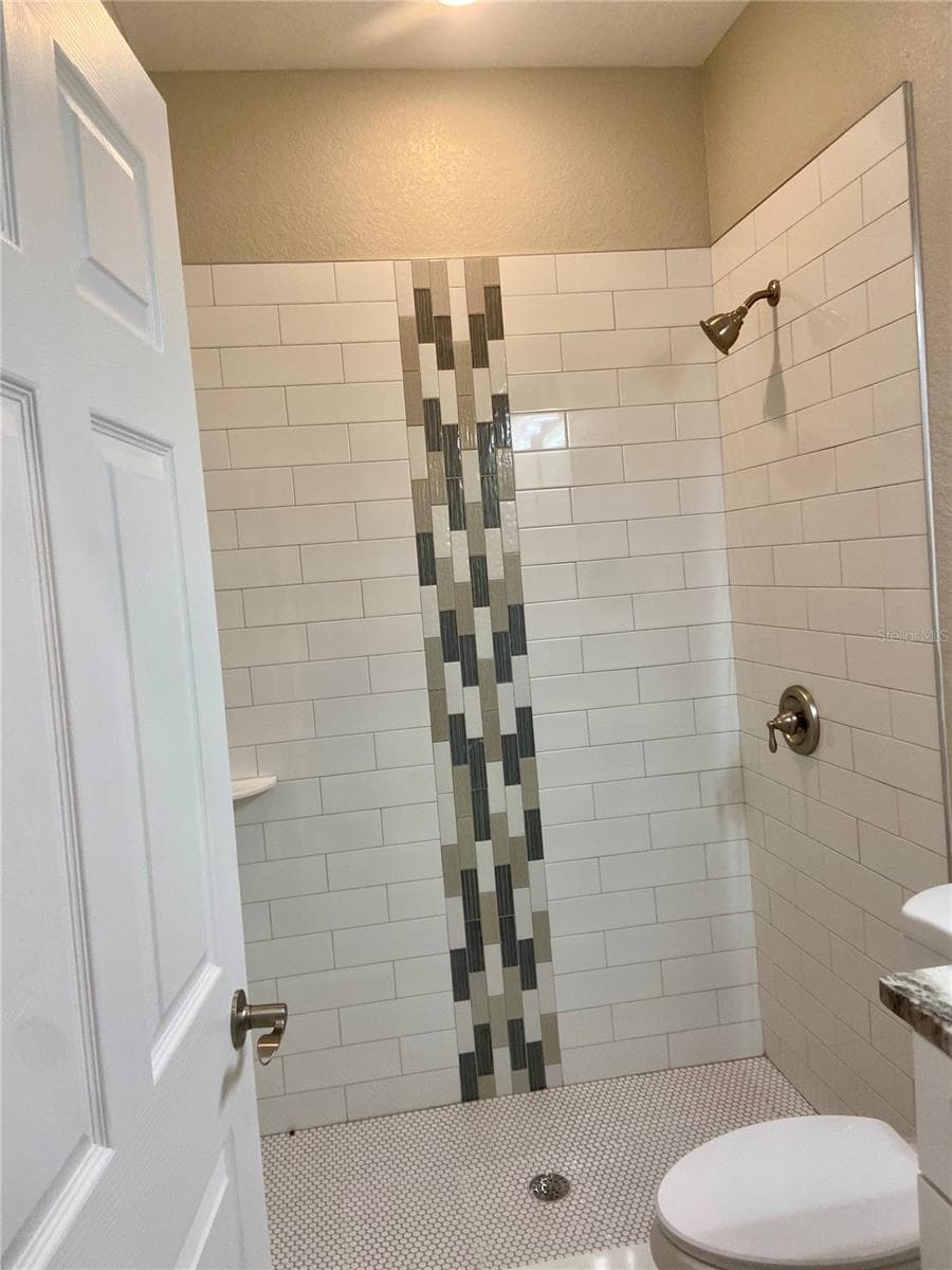 4229 ELSON AVENUE — photo 18 of 23