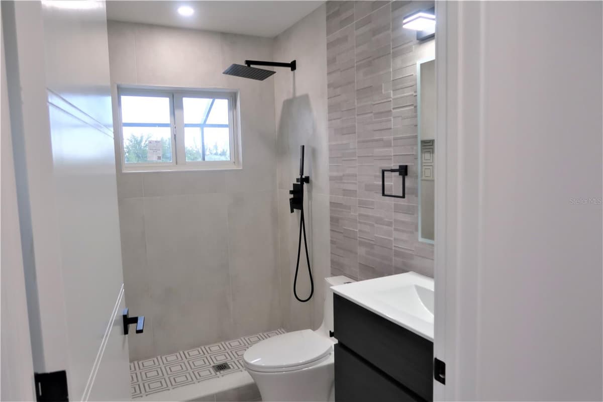 15267 APPLETON BOULEVARD — photo 45 of 54