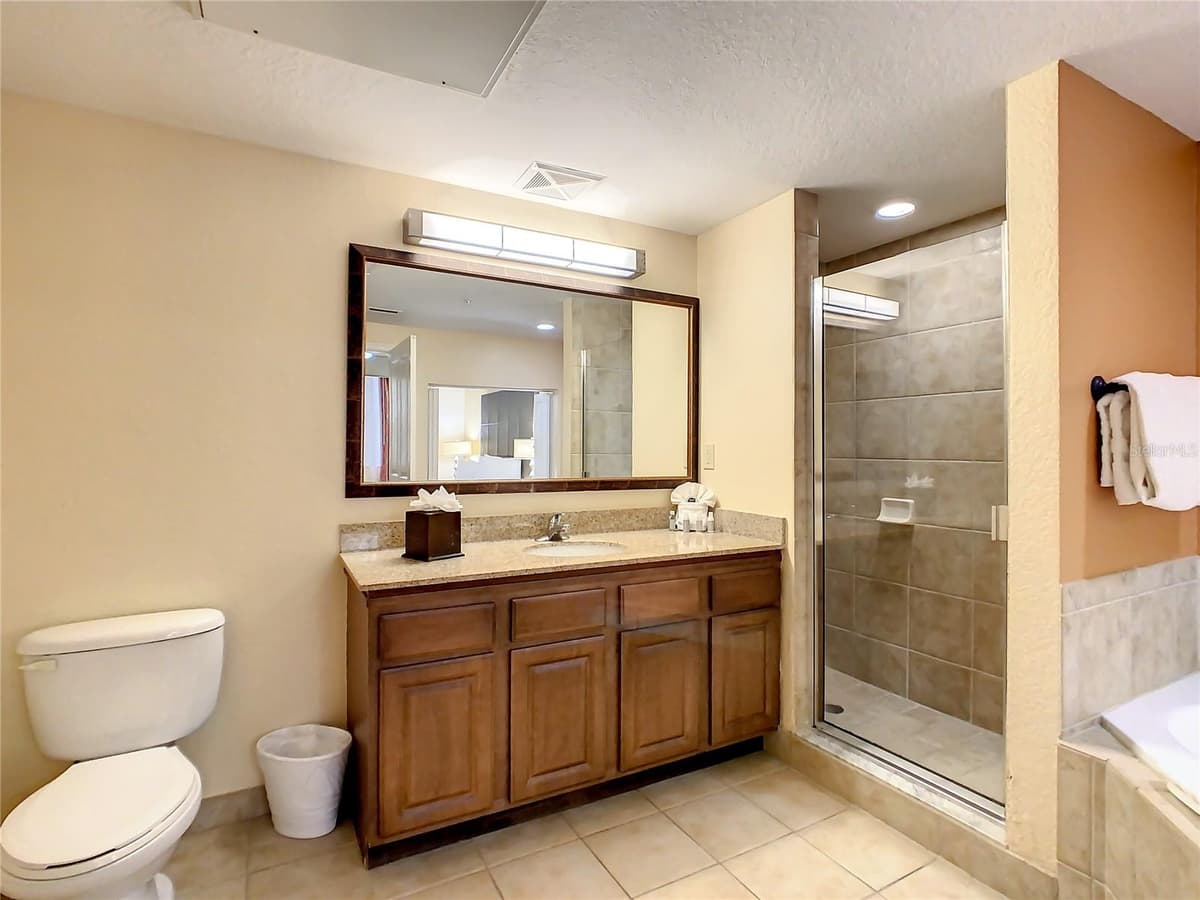 12538 FLORIDAYS RESORT DR — photo 29 of 49