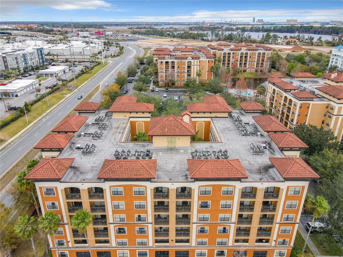 12538 FLORIDAYS RESORT DR — photo 45 of 49