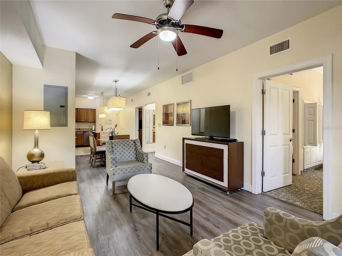 12538 FLORIDAYS RESORT DR — photo 5 of 49