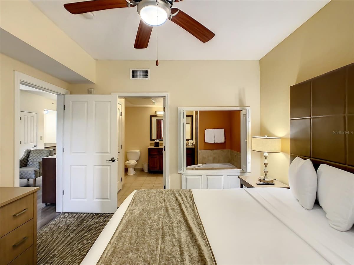 12538 FLORIDAYS RESORT DR — photo 34 of 49