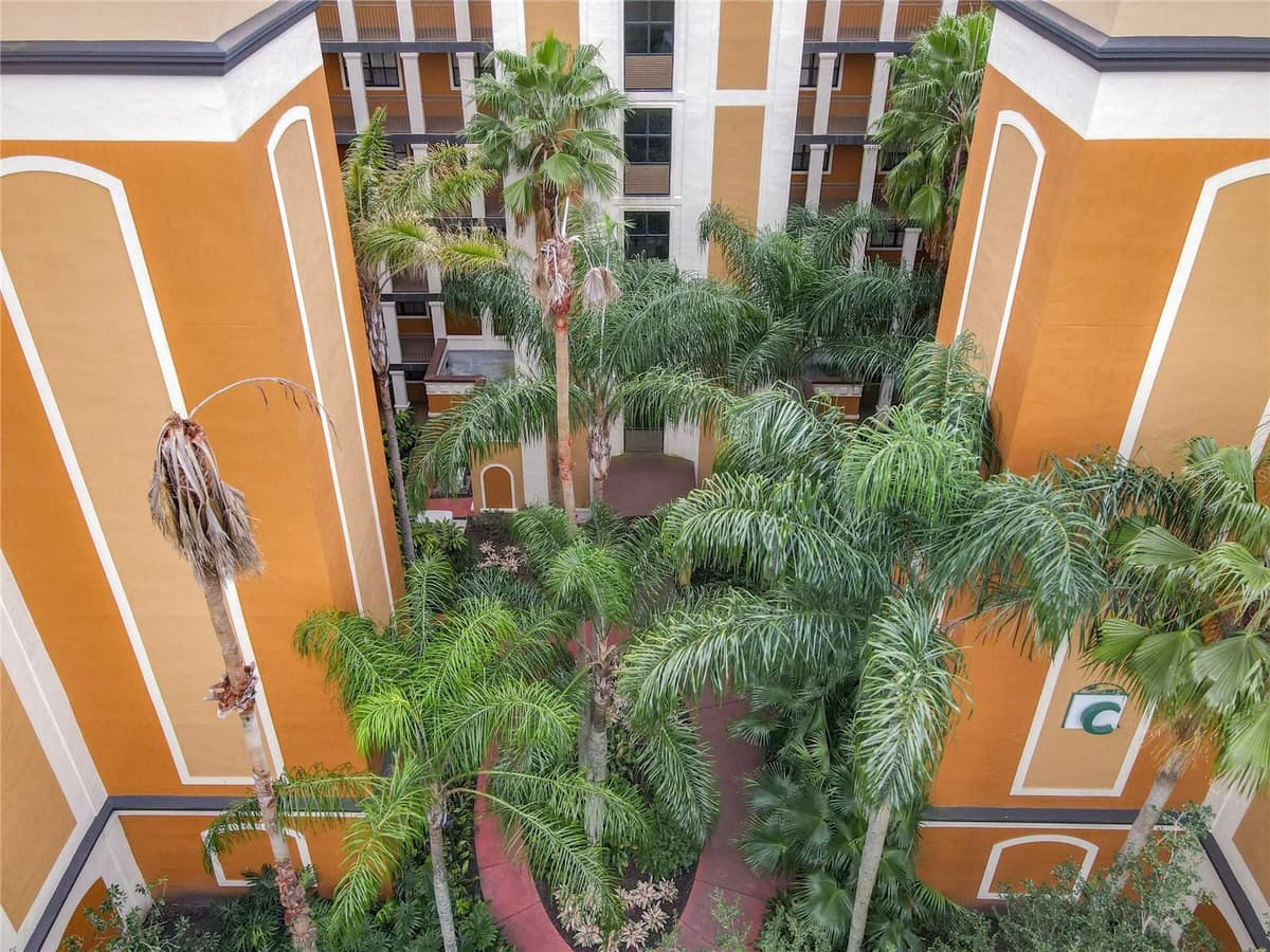 12538 FLORIDAYS RESORT DR — photo 42 of 49