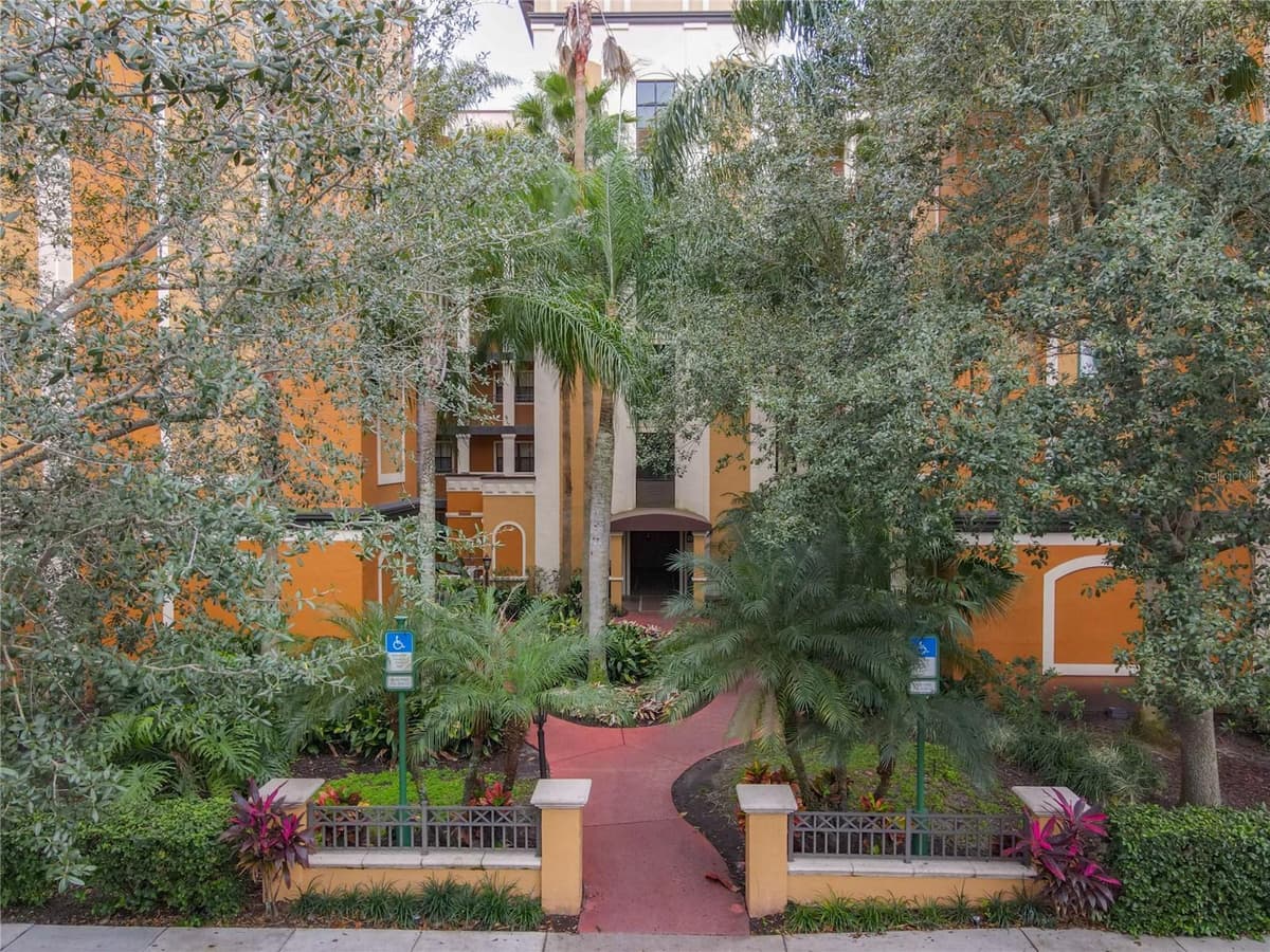 12538 FLORIDAYS RESORT DR — photo 43 of 49