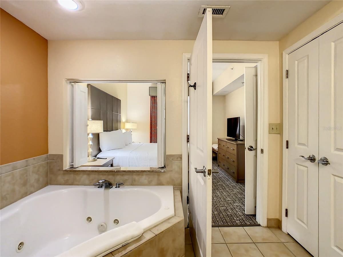 12538 FLORIDAYS RESORT DR — photo 27 of 49