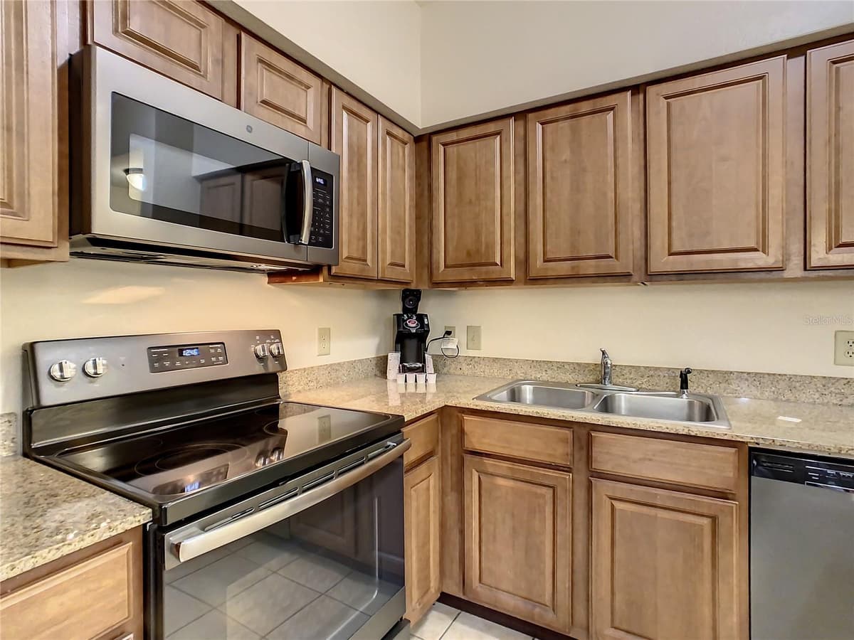 12538 FLORIDAYS RESORT DR — photo 4 of 49