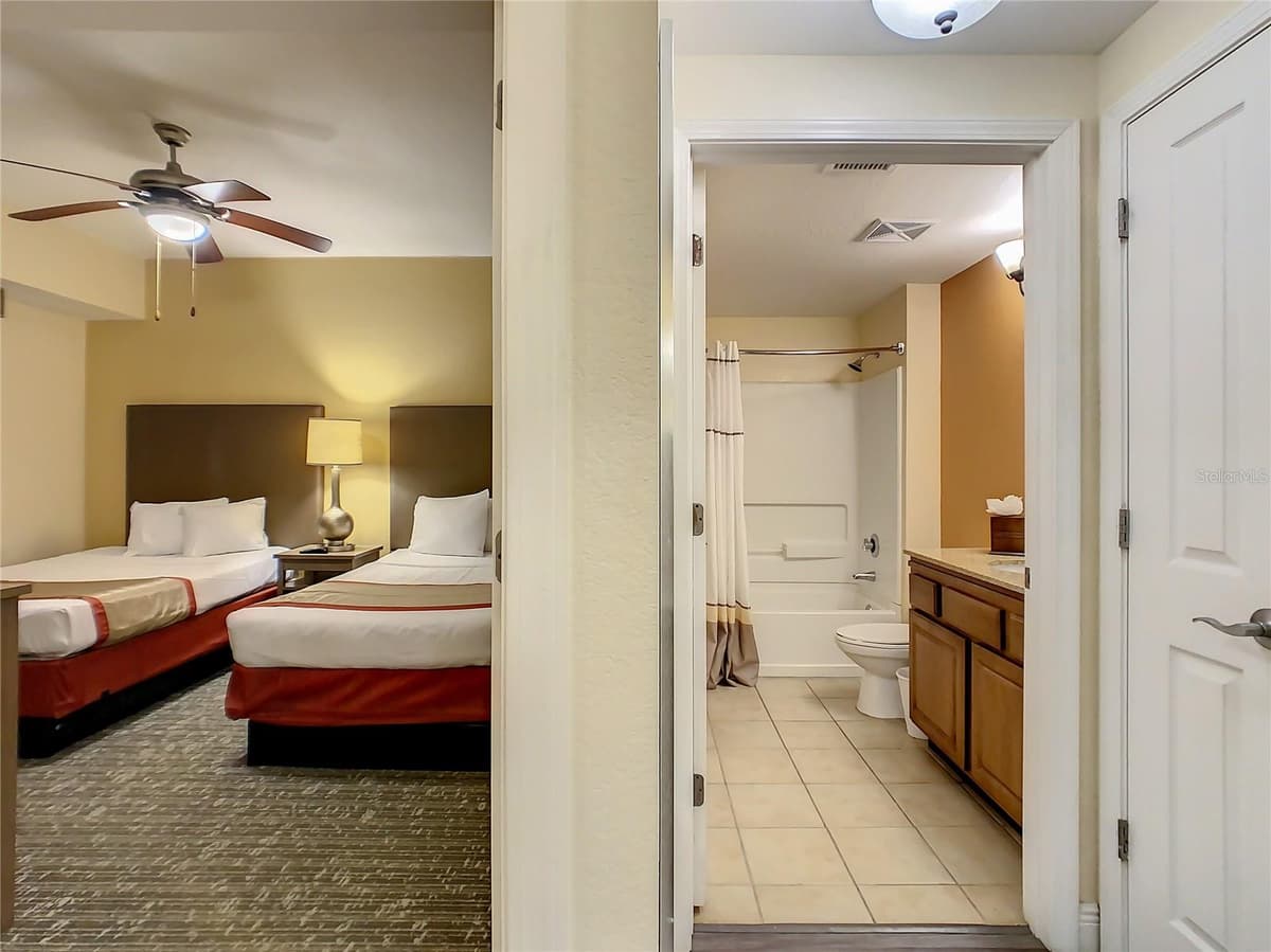 12538 FLORIDAYS RESORT DR — photo 38 of 49