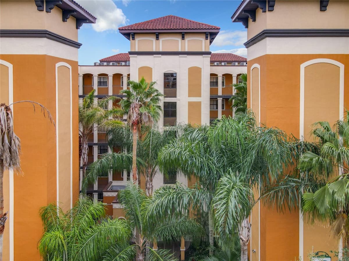 12538 FLORIDAYS RESORT DR — photo 39 of 49
