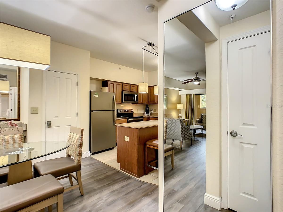 12538 FLORIDAYS RESORT DR — photo 14 of 49