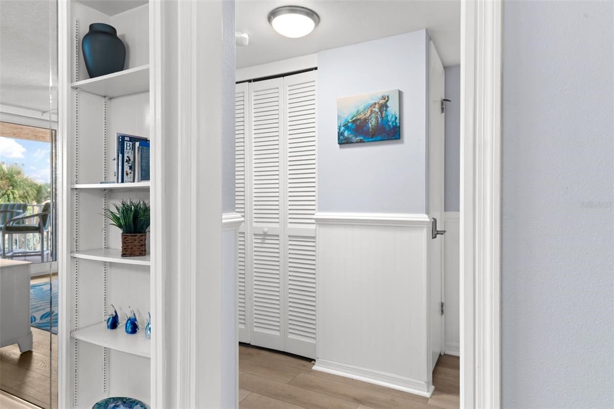 16308 GULF BOULEVARD — photo 15 of 54