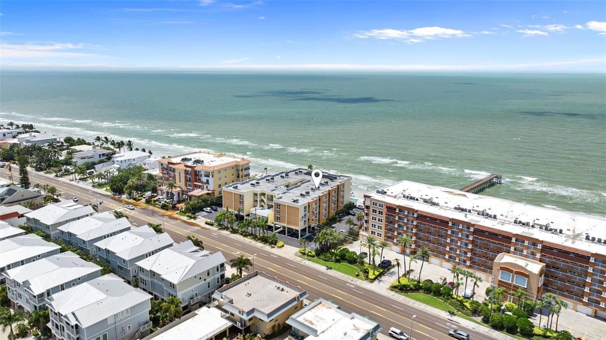 16308 GULF BOULEVARD — photo 48 of 54