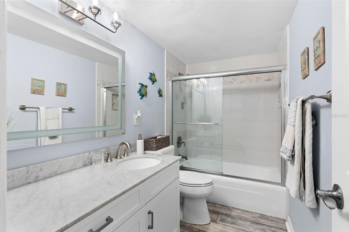 16308 GULF BOULEVARD — photo 19 of 54