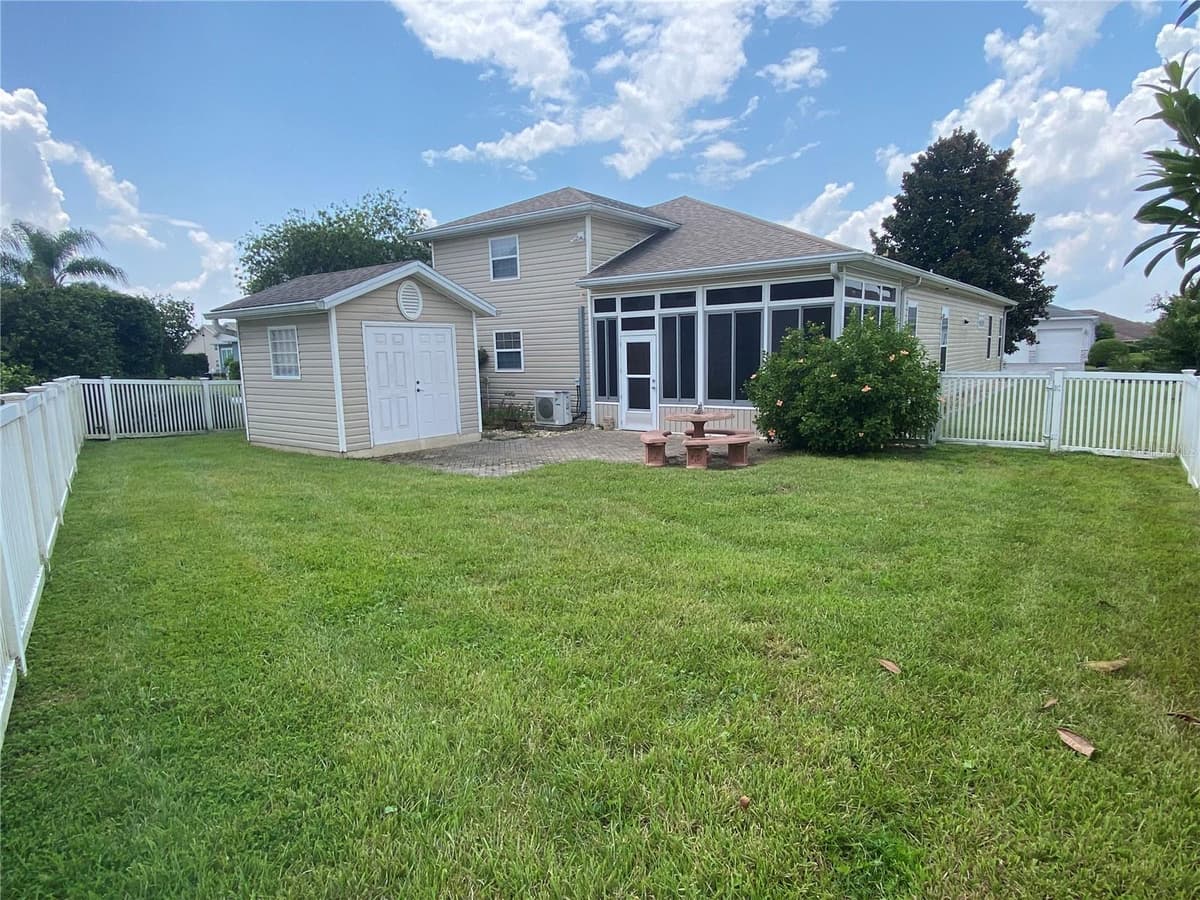 323 TRAVELERS DRIVE — photo 16 of 22