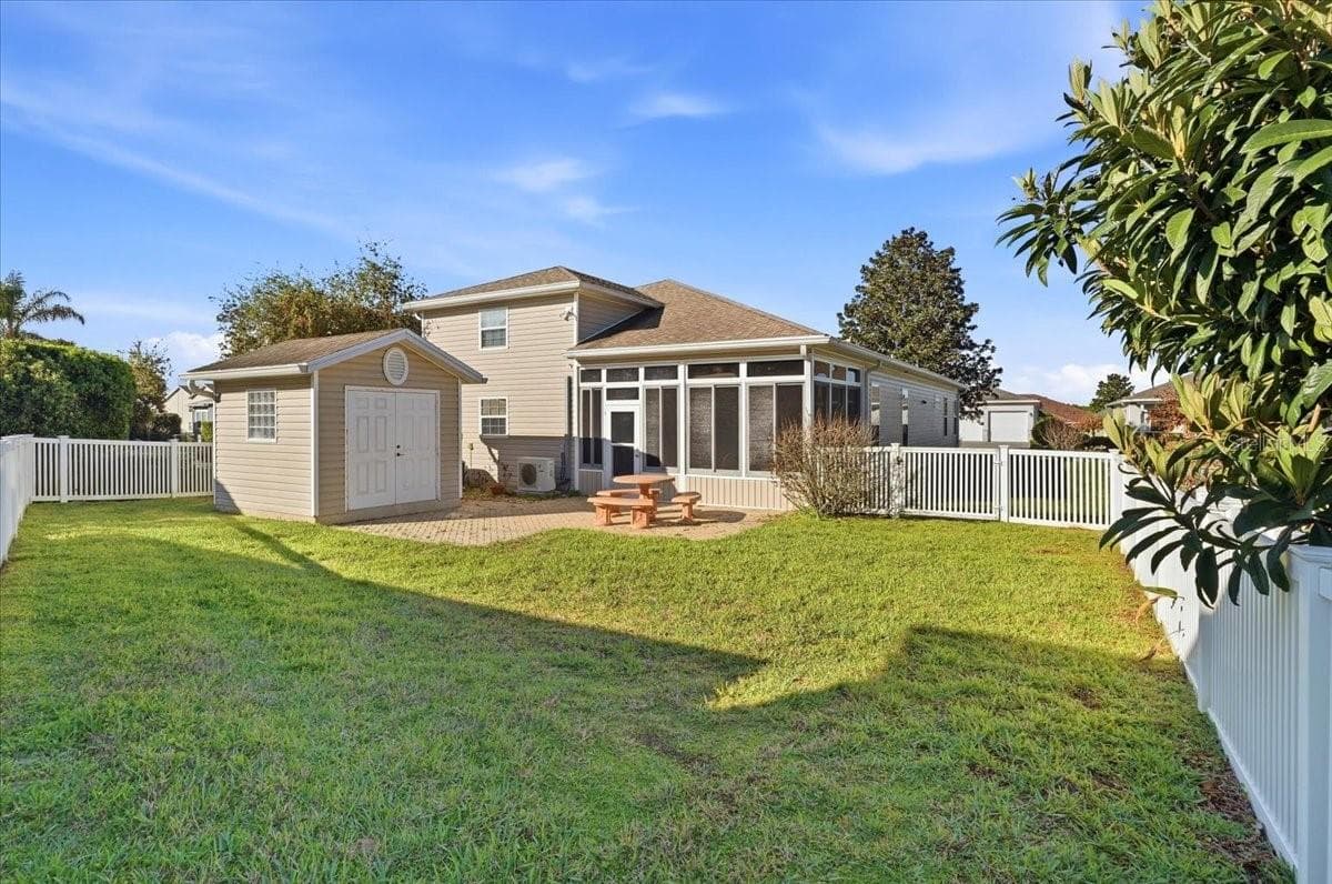 323 TRAVELERS DRIVE — photo 15 of 22