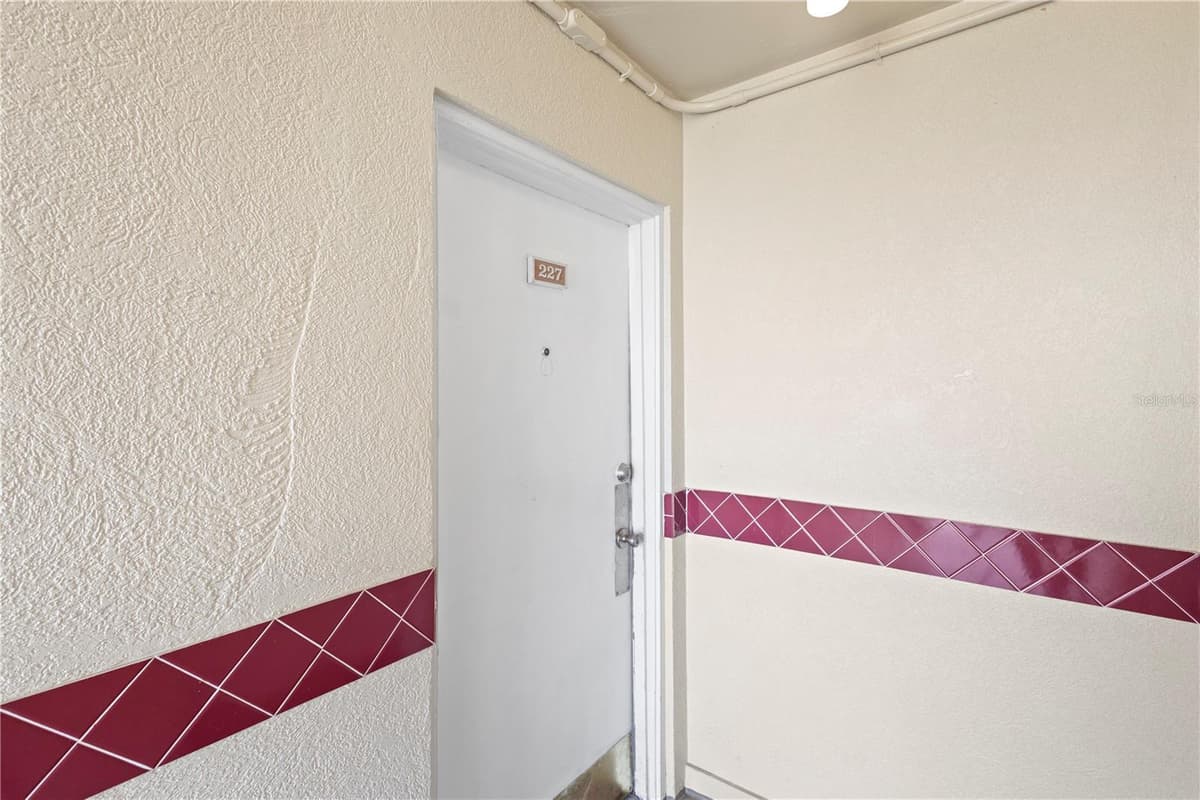 1233 ATLANTIC AVENUE — photo 14 of 23