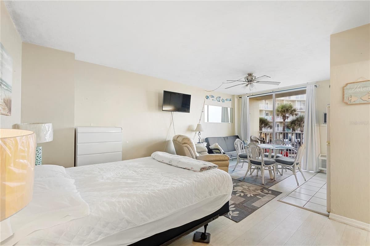 1233 ATLANTIC AVENUE — photo 8 of 23