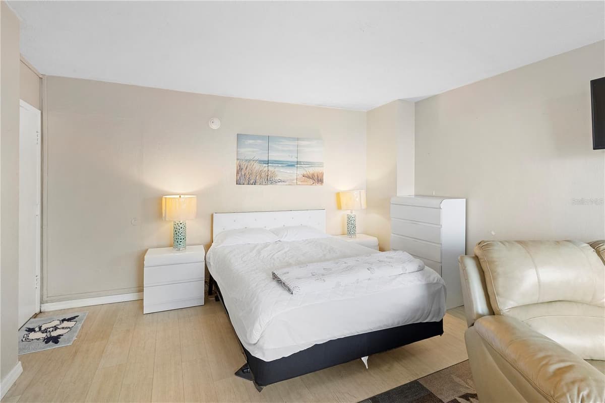 1233 ATLANTIC AVENUE — photo 12 of 23