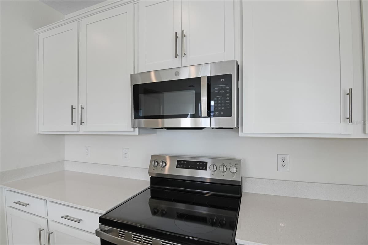 4056 BANNOCK AVENUE — photo 5 of 22