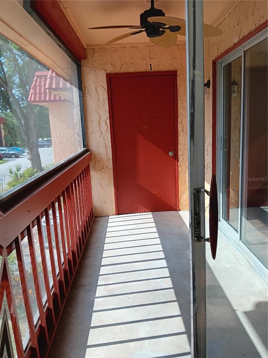 2860 N POWERS DRIVE — photo 12 of 17