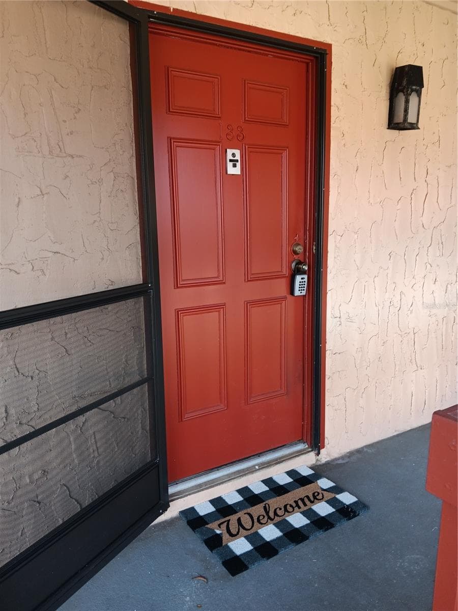 2860 N POWERS DRIVE — photo 4 of 17