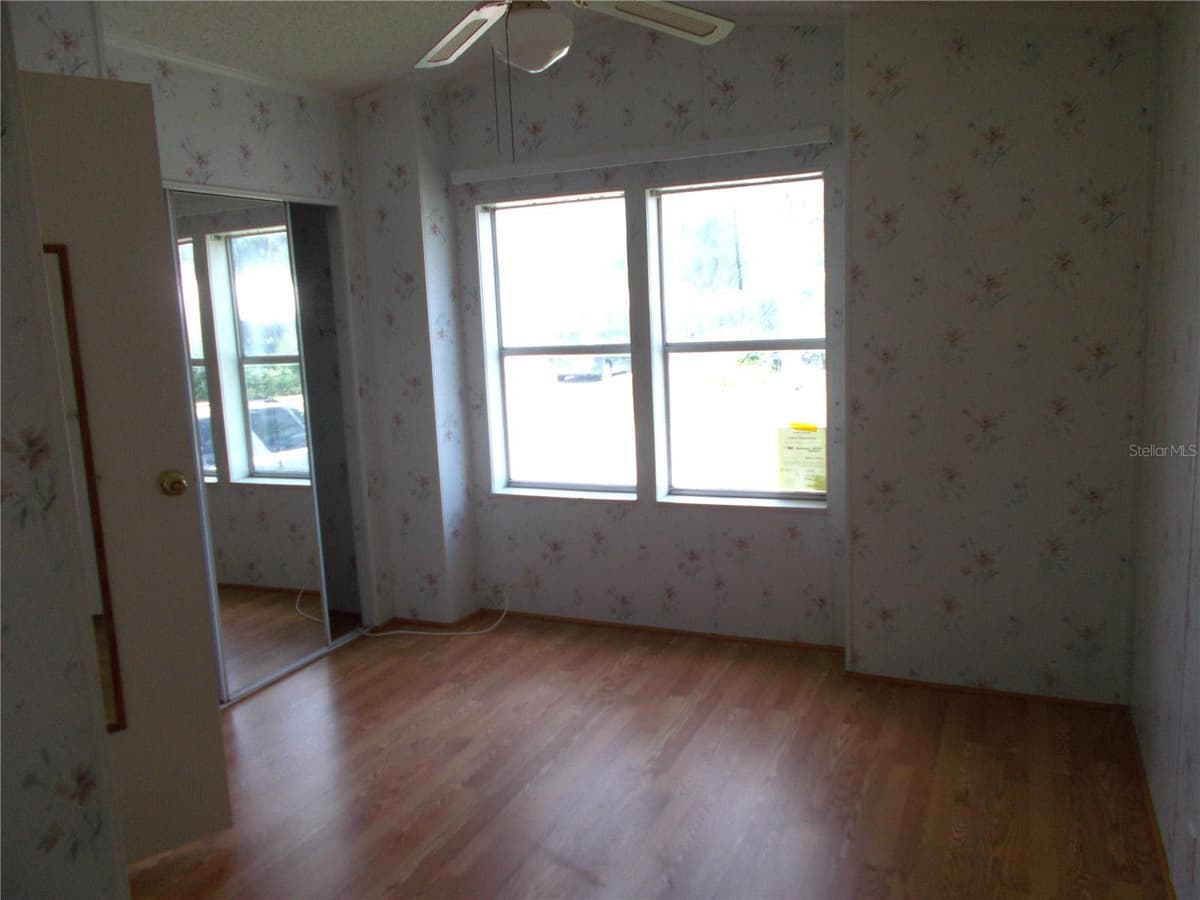 5787 HOLIDAY PARK BOULEVARD — photo 13 of 52