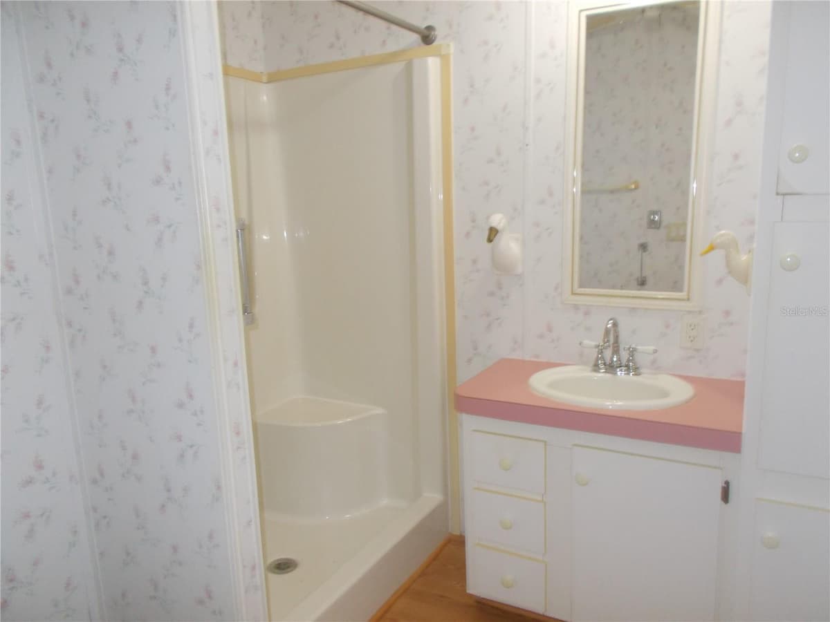 5787 HOLIDAY PARK BOULEVARD — photo 9 of 52