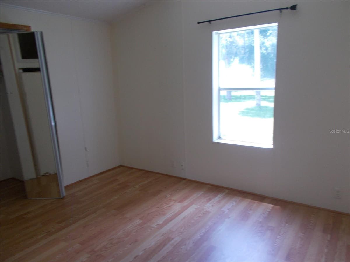 5787 HOLIDAY PARK BOULEVARD — photo 7 of 52