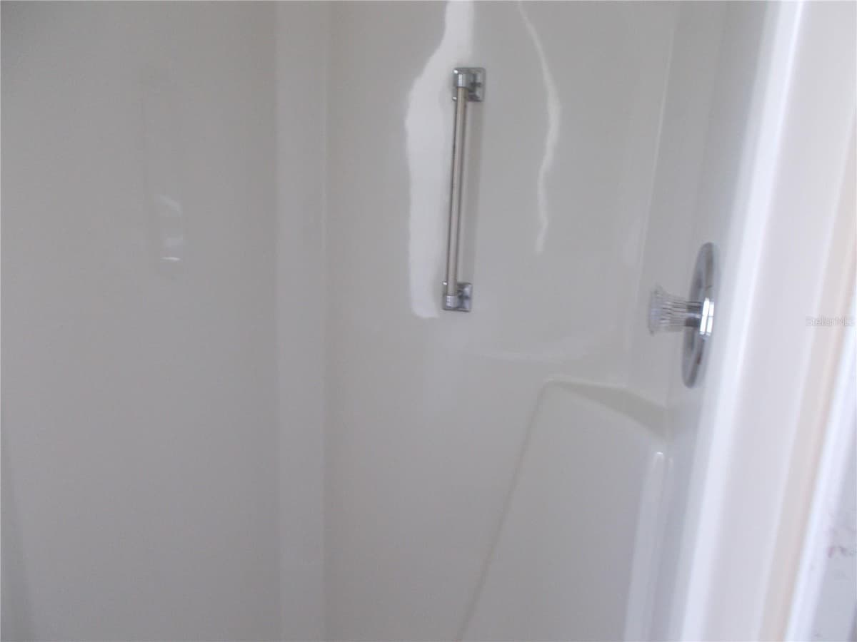 5787 HOLIDAY PARK BOULEVARD — photo 16 of 52