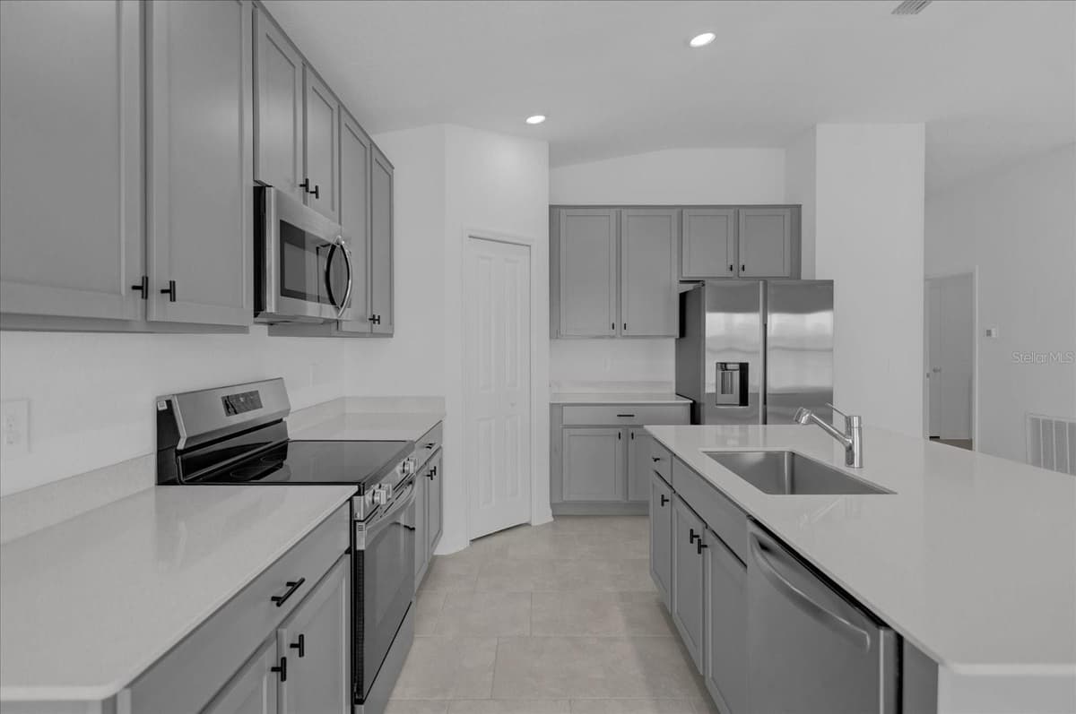 4939 WORCHESTER DRIVE — photo 7 of 29