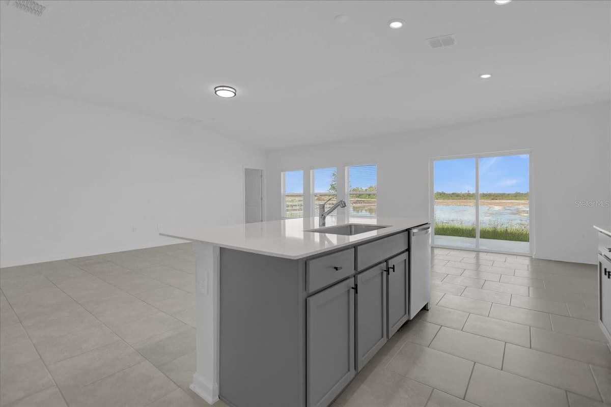 4939 WORCHESTER DRIVE — photo 9 of 29