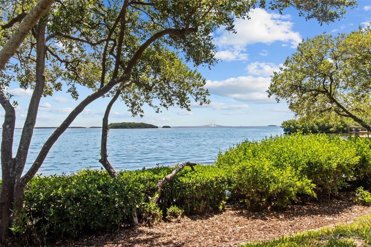 1515 PINELLAS BAYWAY — photo 3 of 60