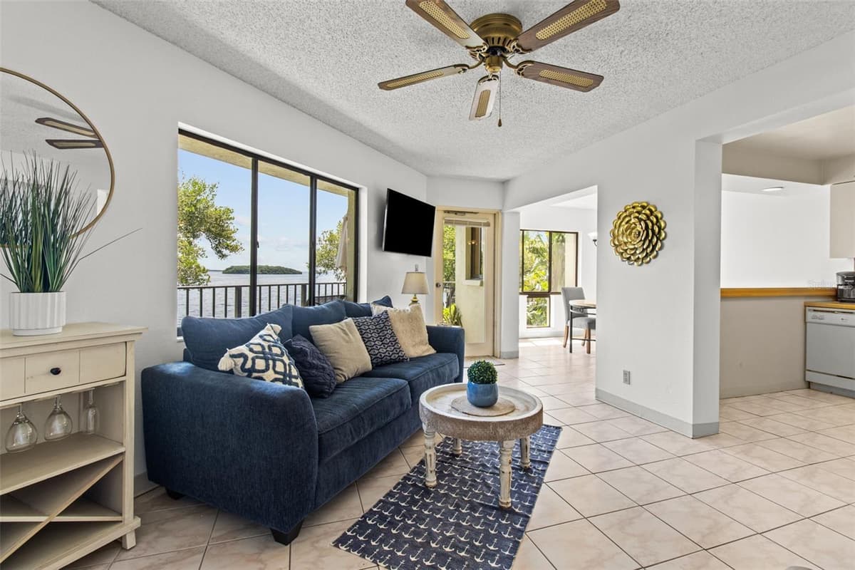 1515 PINELLAS BAYWAY — photo 23 of 60