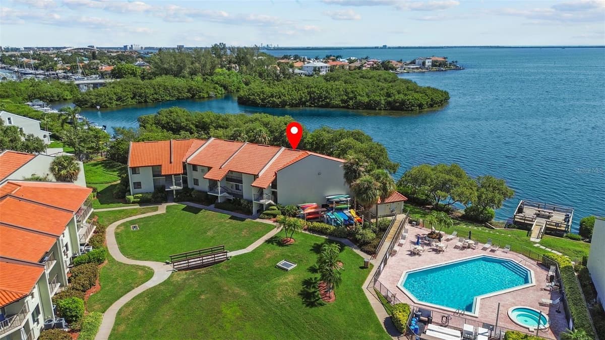 1515 PINELLAS BAYWAY — photo 4 of 60