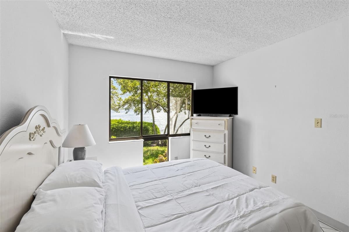 1515 PINELLAS BAYWAY — photo 34 of 60