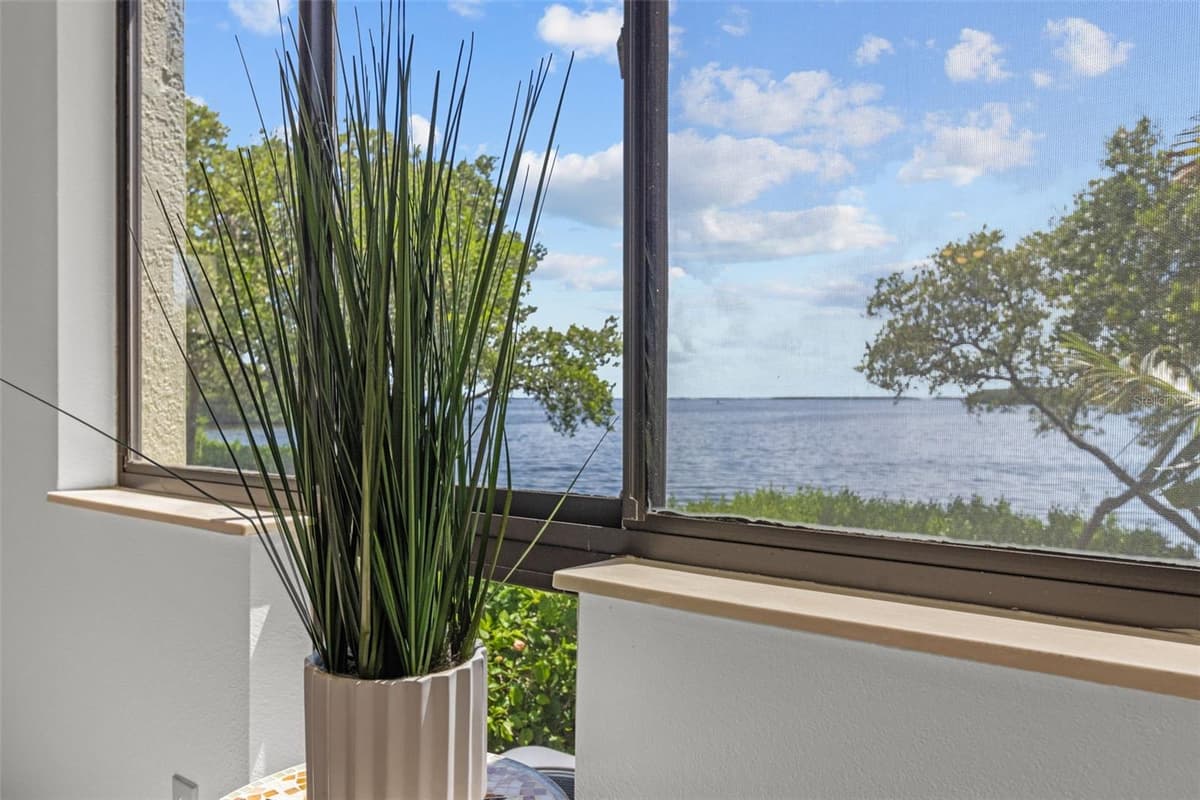 1515 PINELLAS BAYWAY — photo 22 of 60
