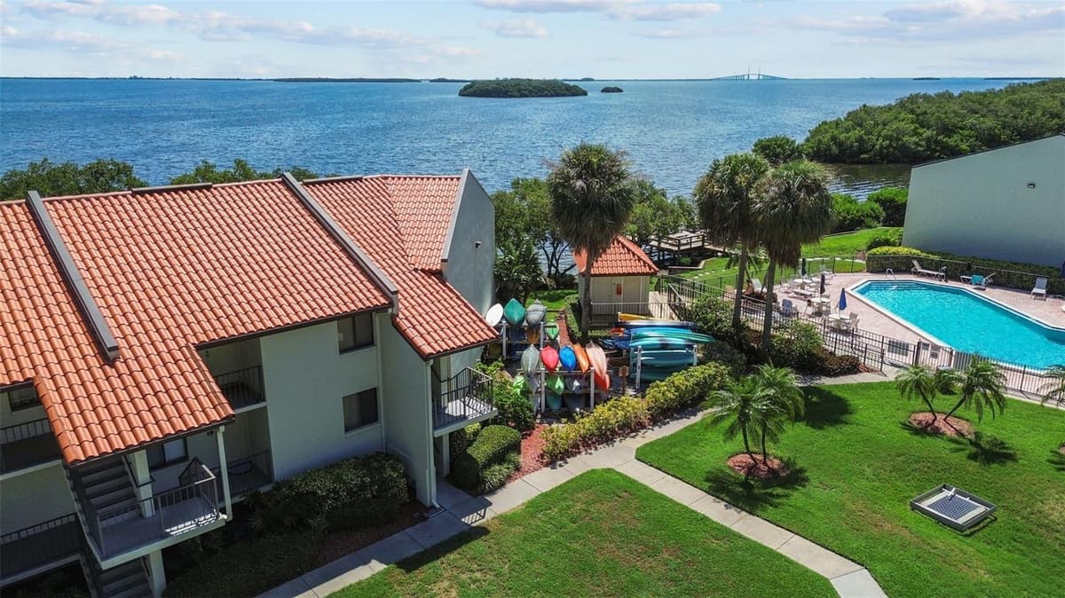 1515 PINELLAS BAYWAY — photo 54 of 60