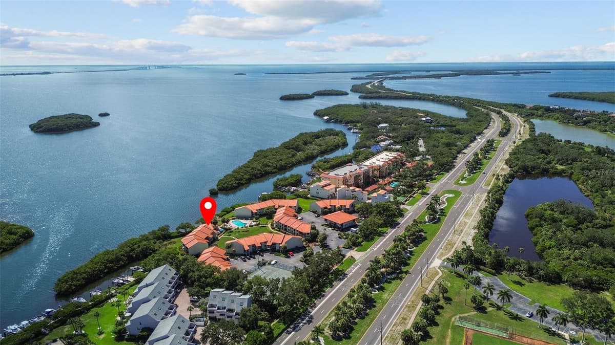 1515 PINELLAS BAYWAY — photo 9 of 60