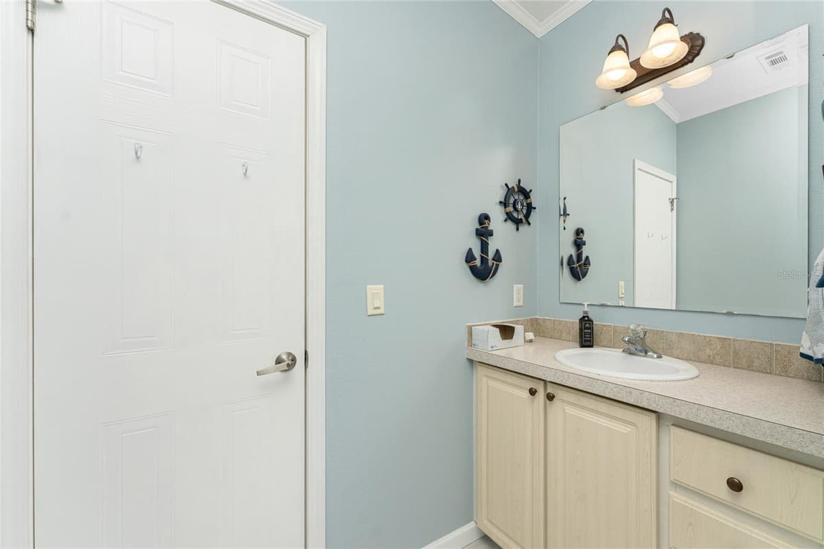63 WINDMILL BOULEVARD — photo 20 of 56